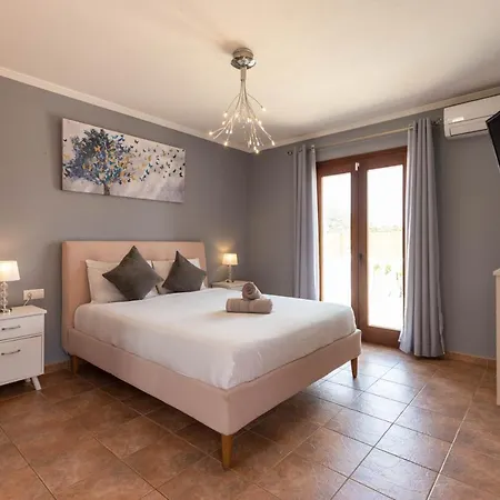 Evie Villa San Antonio (Ibiza)